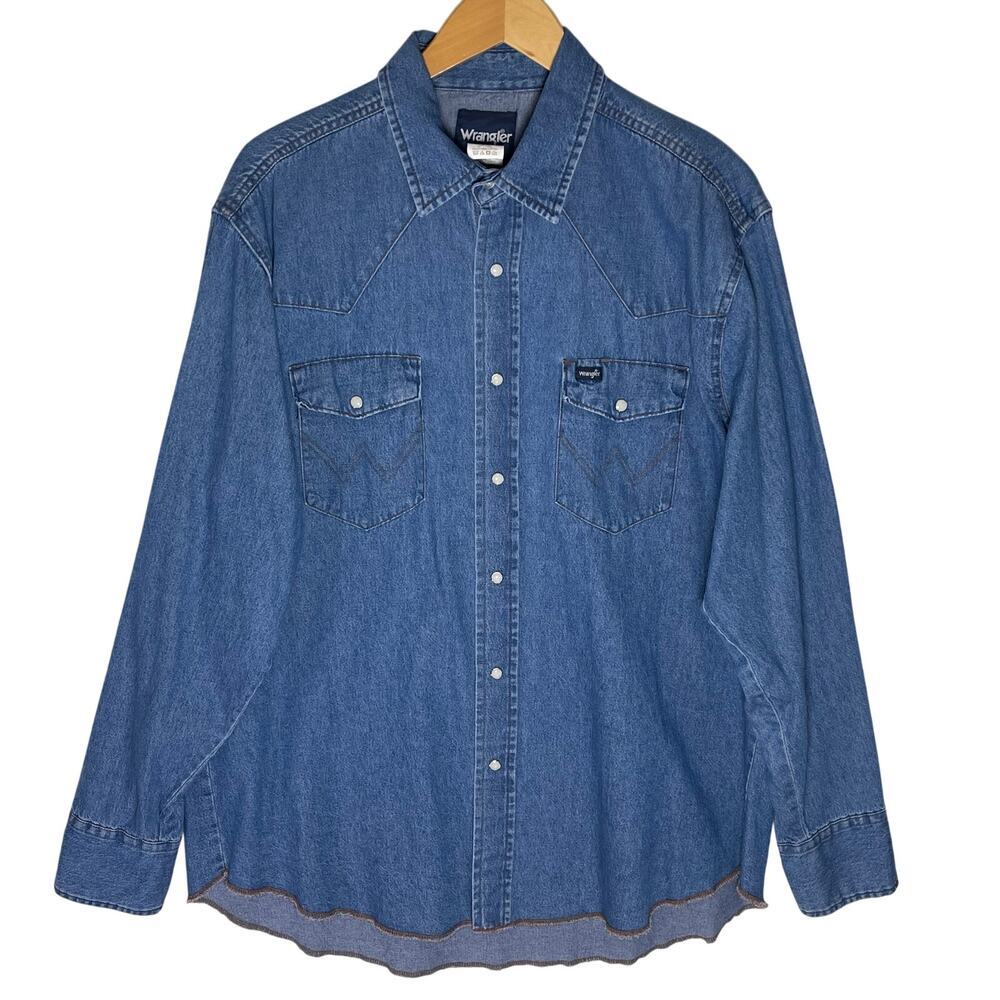 WRANGLER Men’s Western Blue Chambray Snap Front Long Sleeve Shirt
